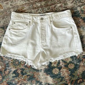 Agolde white Parker vintage cut off short. Color ‘gleam’ size 28. New